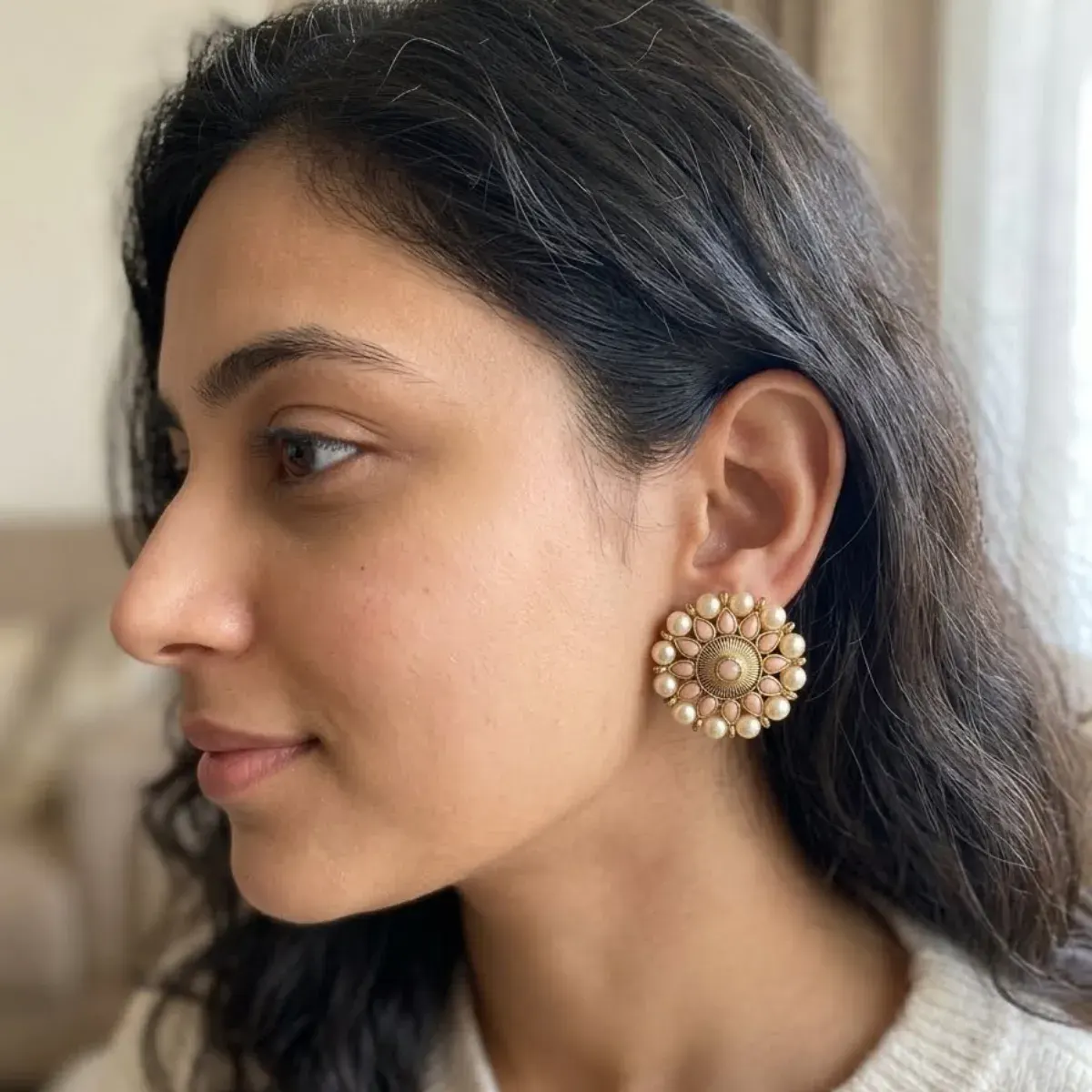 Peach Round Stud