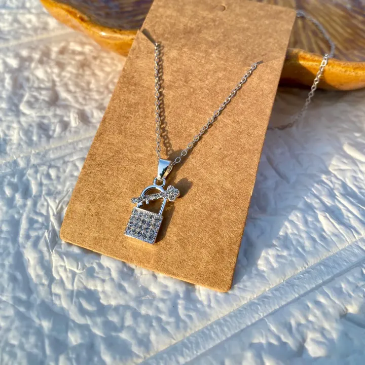 Lock and key 🔐 Anti tarnish silver chain
