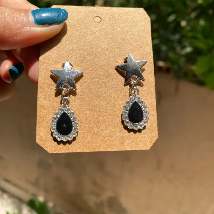 Star Black Earing