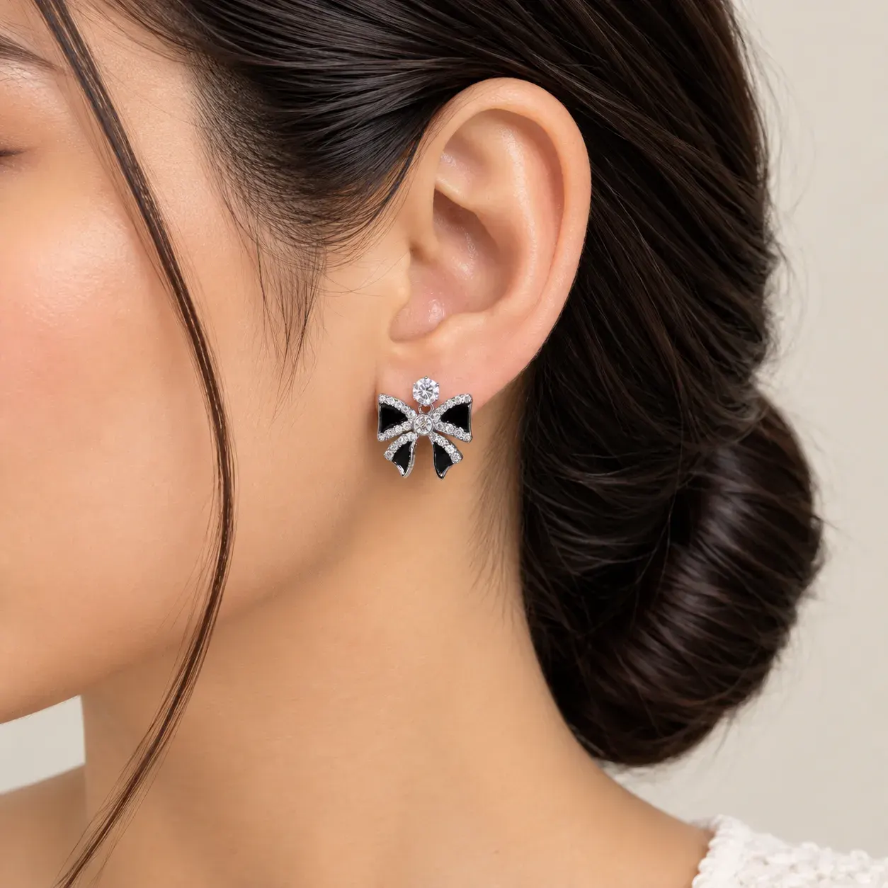 Black Silver Bow Earing