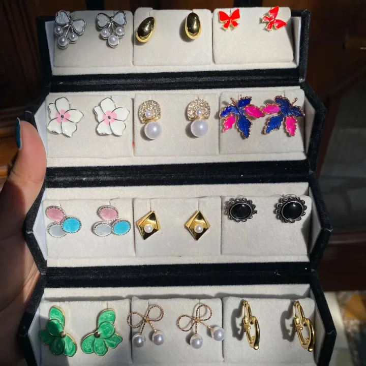 Set of 12 pairs (with box)