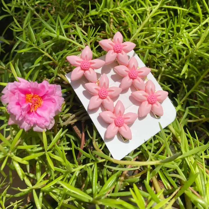 Flower clip