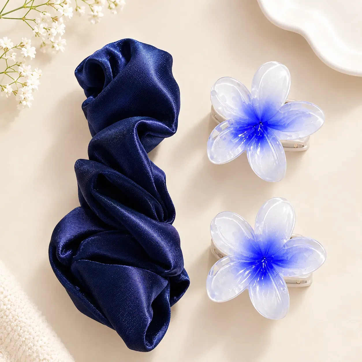 Scrunchie + 2 Claw clip Combo