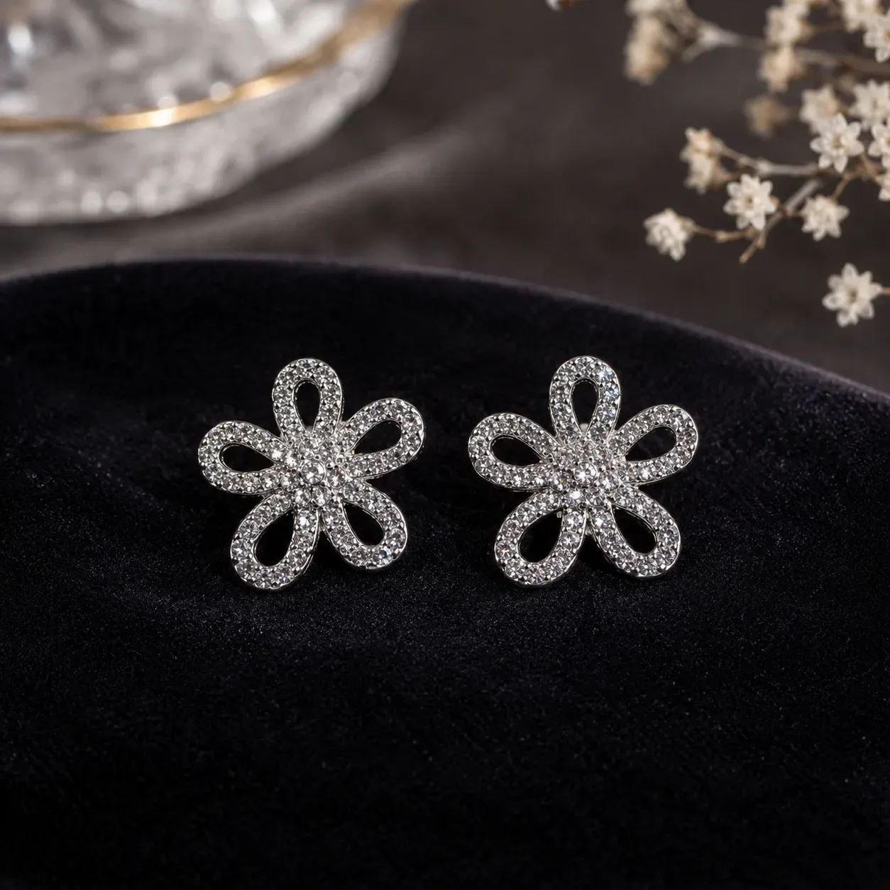 Ad Silver Flower Earing