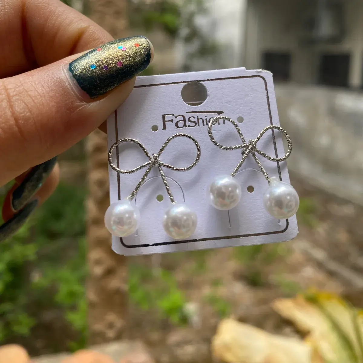 Silver Bow Earing