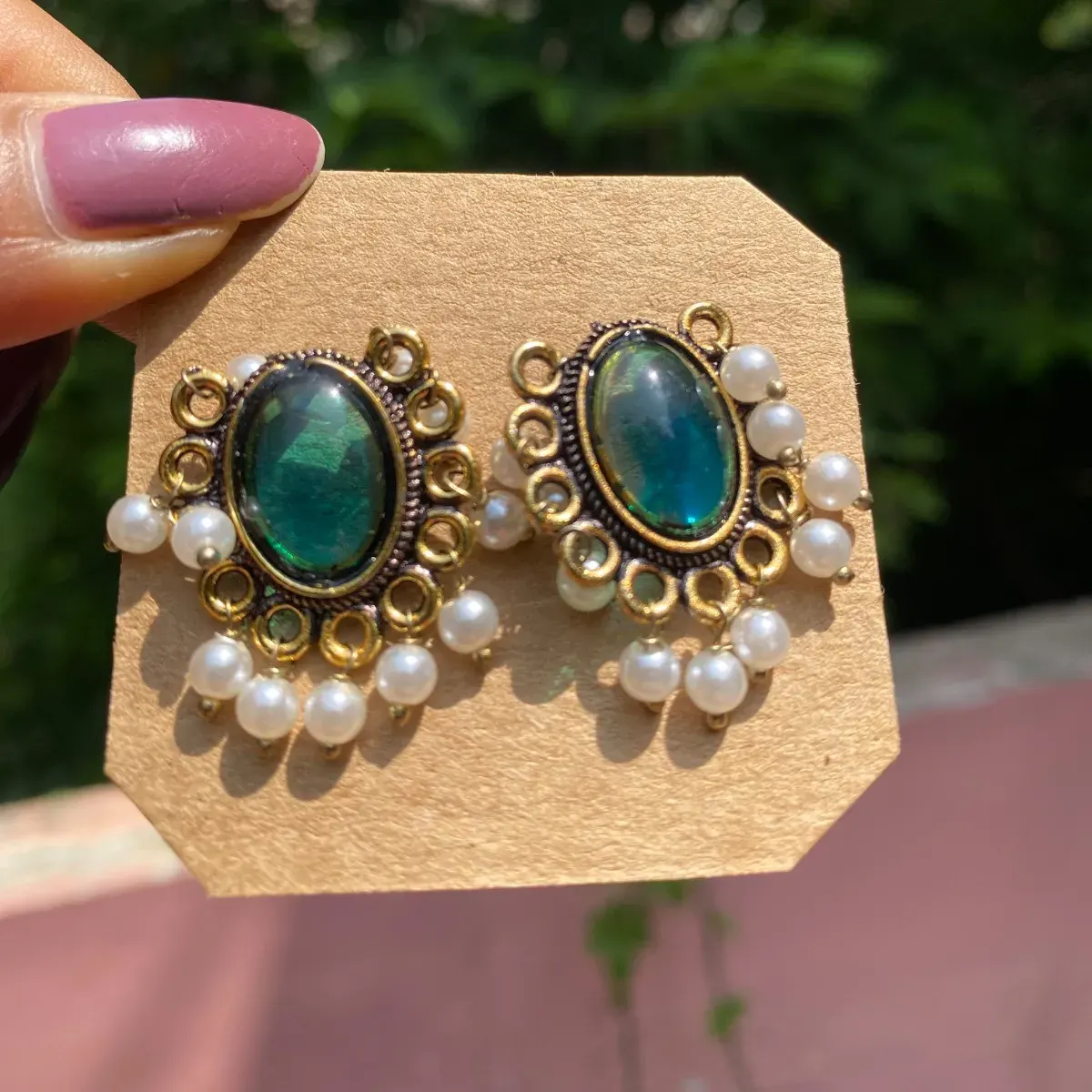 Traditional Green  Oval Shaped Earing